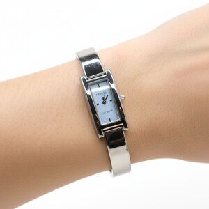 Lise Watier Neiges Delicate Silver Tone Rectangular Watch Dress Swiss Movt